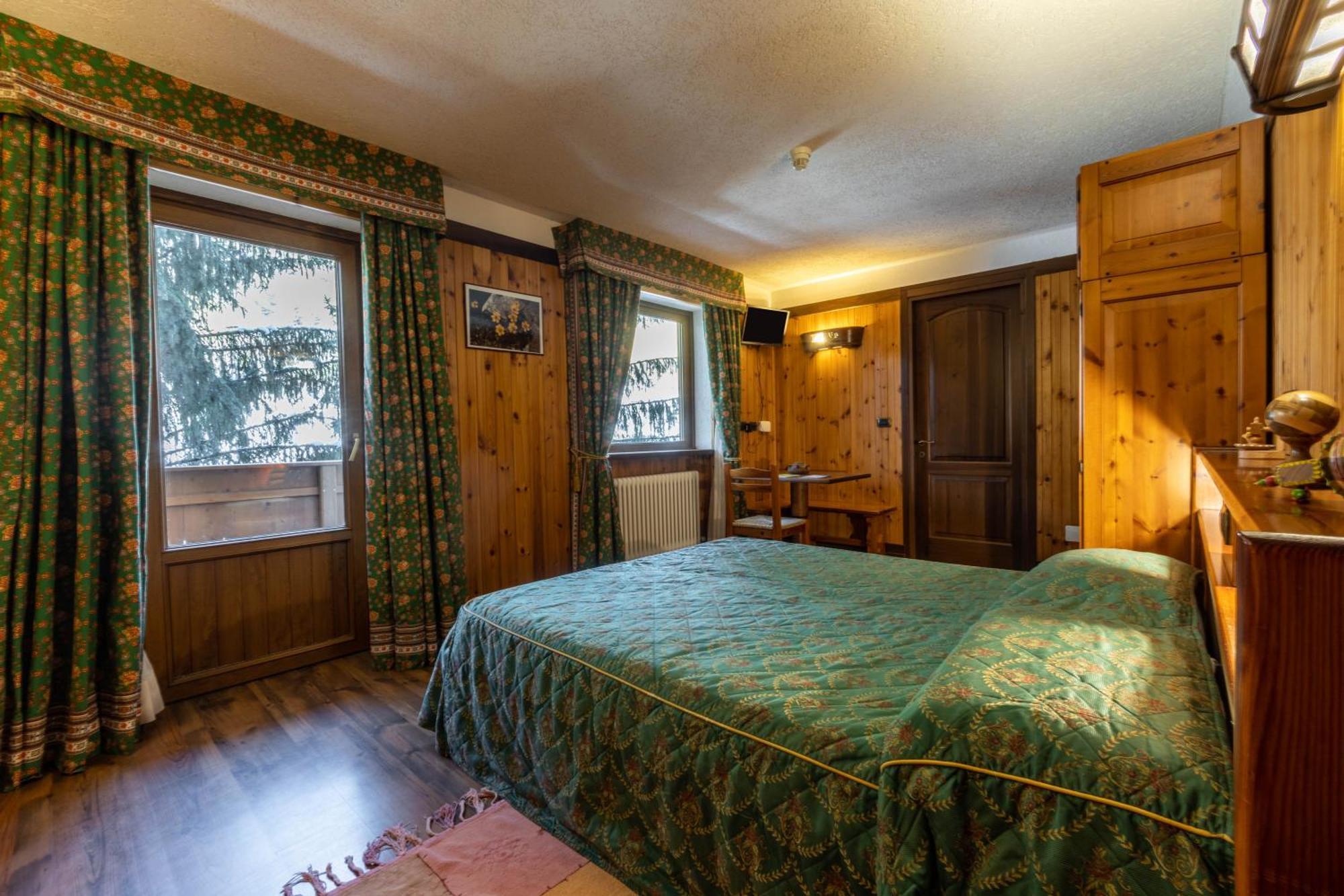 Hotel Bouton D'Or Cogne Exterior foto