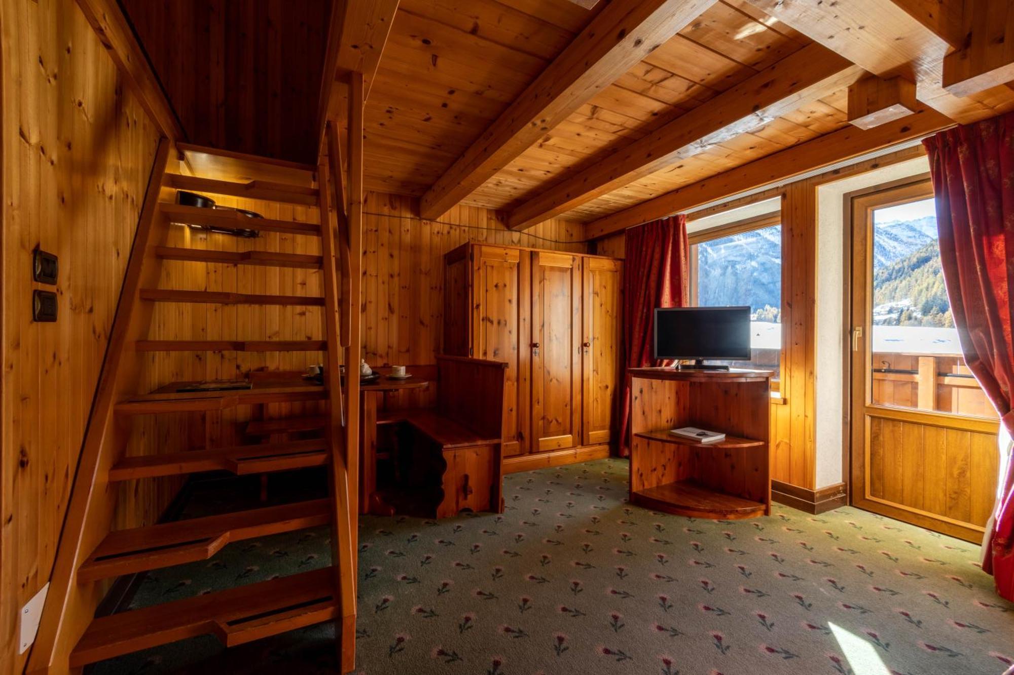 Hotel Bouton D'Or Cogne Exterior foto