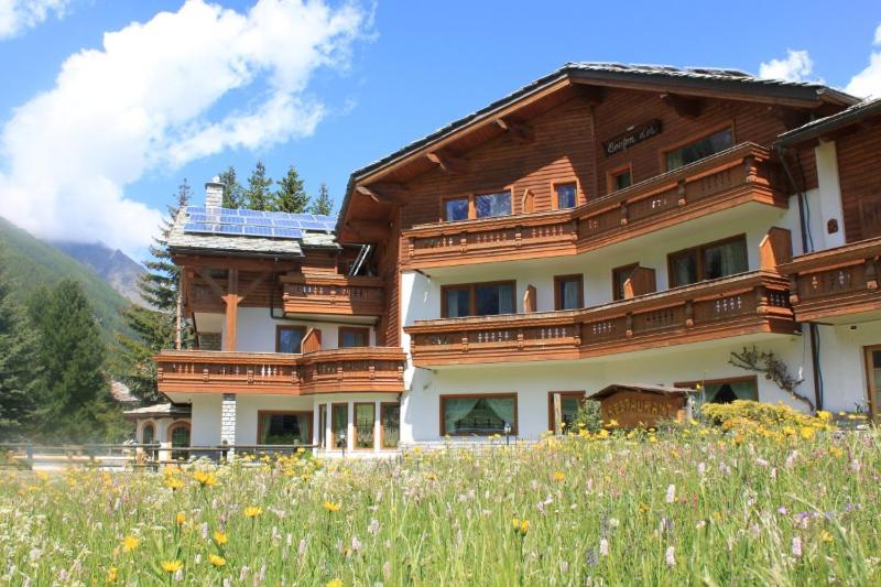Hotel Bouton D'Or Cogne Exterior foto