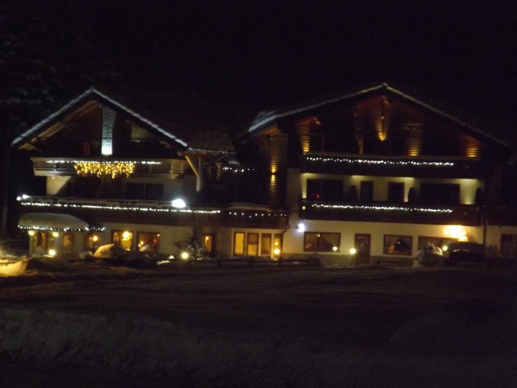 Hotel Bouton D'Or Cogne Exterior foto