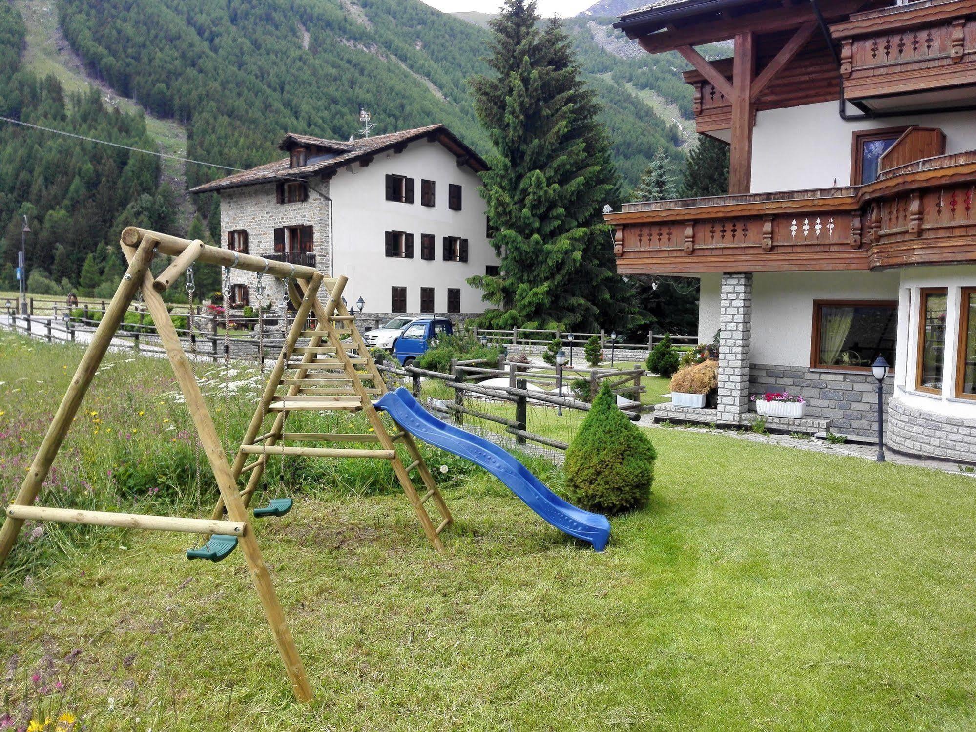 Hotel Bouton D'Or Cogne Exterior foto